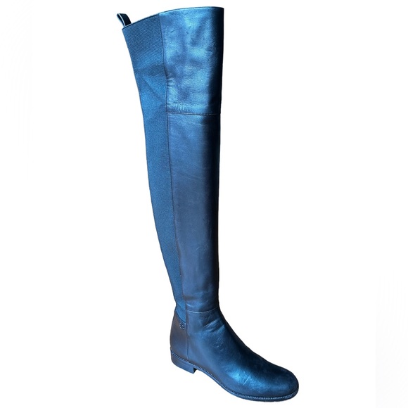 Gucci Shoes - Gucci thigh high boots in black
